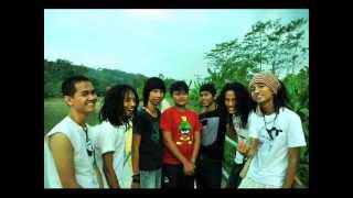 Momonon  Bosan Mengingatkanwmv [upl. by Siderf]