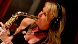 Mindi Abair and The Boneshakers quotPretty Good For A Girlquot featuring Joe Bonamassa  The Making Of [upl. by Carney]