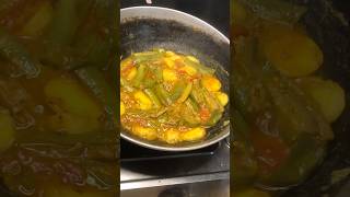 Aloo Baingan Ki Sabji Easy and Tasty YouTubeShorts Shorts Viral AlooKiSabji AlooBainganKiSabji [upl. by Levon]