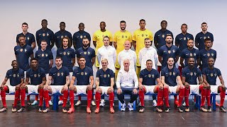 La photo officielle des Bleus  La petite lucarne de PierreAntoine Damecour [upl. by Tonjes]