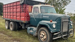 I bought a grain truck 1968 IH fleet star 2010 with a 549 cubic inch motor and twin stick shift [upl. by Sarad]