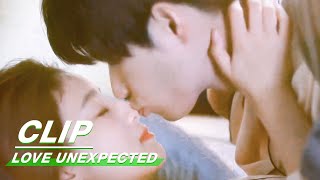 Clip Morning Kisses From Ruochen  Love Unexpected EP12  平行恋爱时差  iQiyi [upl. by Solohcin]