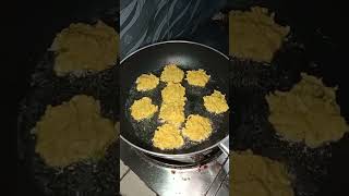 নুডুলসের পাকোড়া রেসিপি। Noodles Pakora Recipe ♥♥ [upl. by Oler382]