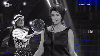 Luisa Corna  Mina canta quot Le mille bolle blu quot  Tale e Quale Sanremo 17022024 [upl. by Leonore]