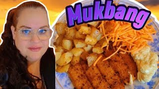 Mukbang  Fiskpinnar med stekt potatis remouladsås och rivna morötter [upl. by Candide]