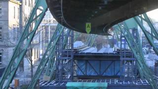 Wuppertaler Schwebebahn in HD [upl. by Sewellyn48]