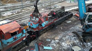 Scrapping of GE C367i locomotives  Слом американских тепловозов Ц36 [upl. by Adil]