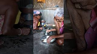 Old age couple life 😟 oldage poor villagelife couplelife dukhinimayerjibon [upl. by Phox]