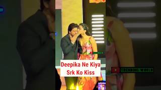 Deepika Kiss To SRK 😮 twshorts bollywood [upl. by Freed]