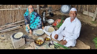 चुलीवरची भरुन केलेल्या कंच्या टोम्याटोचं सुक्कं कालवण बाजरीची गरम गरम भाकरी Tomato Recipe [upl. by Lillywhite]