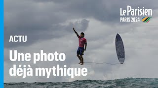 JO Paris 2024  le photographe raconte son cliché du surfeur Gabriel Medina [upl. by Adabel]