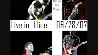 Chad Solo and Flea Trumpet  Red Hot Chili Peppers live in Udine [upl. by Zealand706]