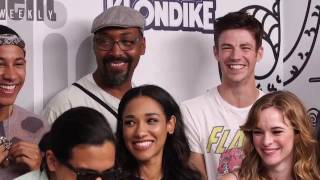 The Flash Cast at SDCC What did she say [upl. by Nahtanohj]