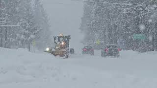 Caltrans John Deere grader plowing Highway 89 in Tahoe City [upl. by Esinad791]