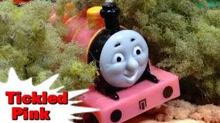 トーマス プラレール ガチャガチャ ピンクのジェームス Tomy Plarail Thomas quotTickled Pinkquot [upl. by Yelrehs408]