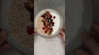 Tohle je královská zdravá snídaně 🥣 healthylifestyle healthyrecipes fitness [upl. by Efar]