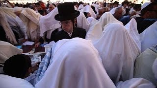 50000 attend Jewish prayers at Jerusalems Western Wall [upl. by Scibert535]