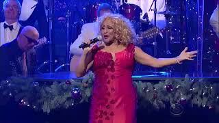 Darlene Love Christmas Baby Please Come David Letterman 2014 12 19 [upl. by Natalina]