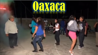 asi se bailan las chilenas en Oaxaca 🎶 ★ [upl. by Georgine431]