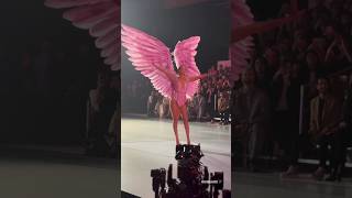 gigihadid fashion model runway victoriasecret viralvideo viral youtube ytshorts foryou [upl. by Eitsud669]