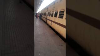 train se majak nahi nahi katihar jiction [upl. by Ayidah]