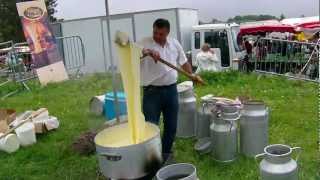 TRANSHUMANCE AUBRAC 2011 ALIGOT [upl. by Nauq]