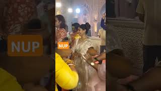 Tanishaa Mukerji doing the Dhunuchi Dance at the Mukherjee Familys Durga Puja festivities [upl. by Lletnuahs]