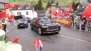 President Xi Jinpings motorcade arrives at the Col du Tourmalet [upl. by Tesil]