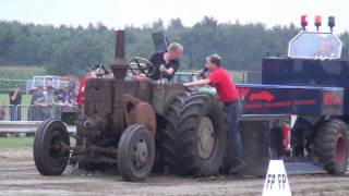 Lanz Bulldog  Edewecht 2011 Tractor Pulling [upl. by Musette432]