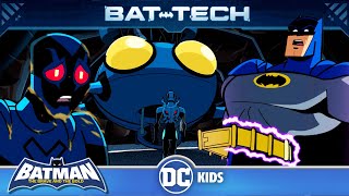 Batman The Brave and the Bold  Blue Beetle frime en montrant à Batman son quartier secret DC Kids [upl. by Kaycee988]