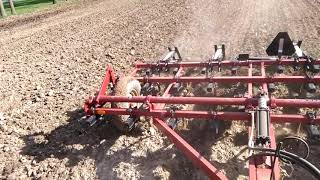 Kubota M7060 working in fertilizer for corn [upl. by Dyke108]