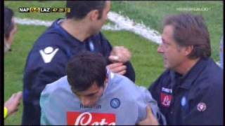 Lavezzi sviene dopo una pallonata  Lavezzi passes out  Lavezzi  拉韦齐球后昏倒 se desmaya [upl. by Atinus]