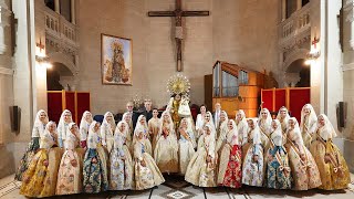 Las Falleras Mayores de Valencia participan en el besamanos a la Virgen en la Escolanía [upl. by Iadahs486]