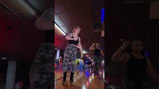 IG yourmomgoes2college xxlvna rollerskating skate dance sk8 party roller music jb [upl. by Rotsen]