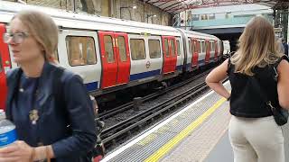 Farringdon Underground Station London UK 🇬🇧 [upl. by Burnaby]