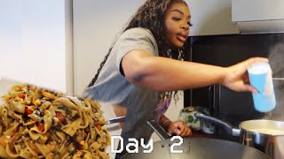 cooking my fave struggle meal vlogmas DAY 2 [upl. by Niwle]