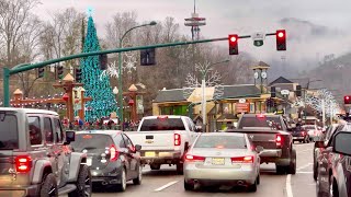 Gatlinburg Sunday December 17th 2023 8 Days to Christmas HoHoHo Traffic amp Crowd  5PM [upl. by Garlaand]