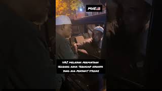 Uztaz Azhar Idrus amp SEORANG Pakcik uai malaysia sholawat islam dakwah shorts istighfar uas [upl. by Zinck248]