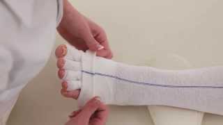 Mollelast toe bandaging [upl. by Thatch]