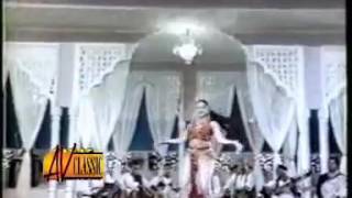 Meri Nathli Da Mull  Film Sakhi Bad Shah Sultan rahi Saima Song [upl. by Nyram914]