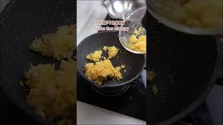 Pineapple Shrimp Fried Rice鳳梨蝦仁炒飯food delicious cooking foodie 美食recipe shrimp yummy shorts [upl. by Worthy]