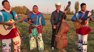 Huichol Musical amp El Chino Del Rancho  Por Una Mujer Casada [upl. by Rabiah]