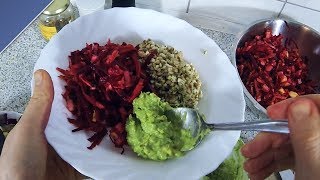 Rote Beete Salat mit gekeimtem Buchweizen und Guacamole vegan rohkost amp glutenfrei  Rezept [upl. by Rimisac]