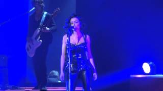 Jenifer  Lamour et moi Live  Touche Moi [upl. by Nairadas643]