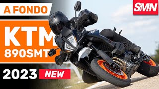 Prueba a fondo KTM 890 SMT 2023  Vídeo de la prueba y opiniones [upl. by Yenots]