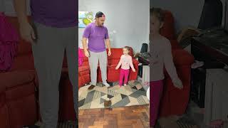 Vai pegar o chinelo pra mamãe 🤣😂 tiktok funny comedia viralvideo comedy shorts short family [upl. by Briney951]