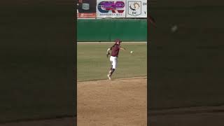 EXCELENTE JUGADA DEL SHORTSTOP LE PASA LA PELOTA AL SEGUNDA OUT👏beisbol [upl. by Pickens]