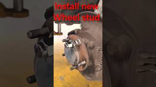 Install new wheel studتبدیل مسمار كفرshortvideo automobile mecanic اكسبلور trending usacar [upl. by Neelya]