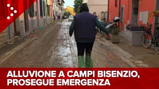 LIVE Alluvione a Campi Bisenzio Firenze prosegue lemergenza diretta video [upl. by Aufmann]