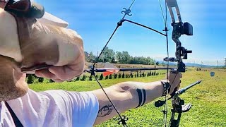 Стрільба з Лука блочного на задньому дворі УкраїнаShooting from a block bow at home Ukraine [upl. by Auqinahc]